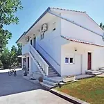 בית נופש In 53213 פרגומט