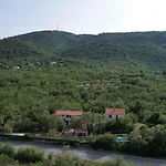 In 53213 בית נופש *